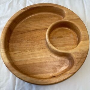 Round winsome Wooden Divided Serving Tray